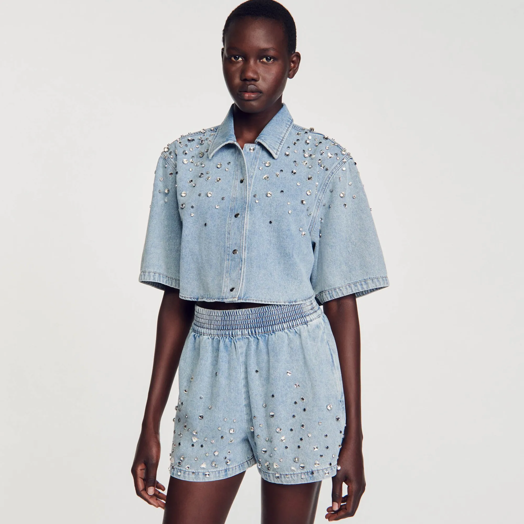 Mulheres Sandro Paris Calça Jeans Curta Larga Com Strass